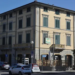 https://hotel-vittoria-viareggio.it-tuscanyhotel.com